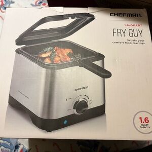 Chefman Silver Fry Guy 1.6-Quart Deep Fryer